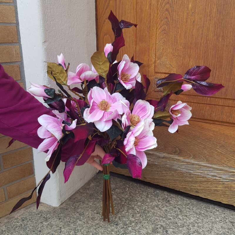 Alternative view of Forfait fleurissement de tombe fleurs intemporelles